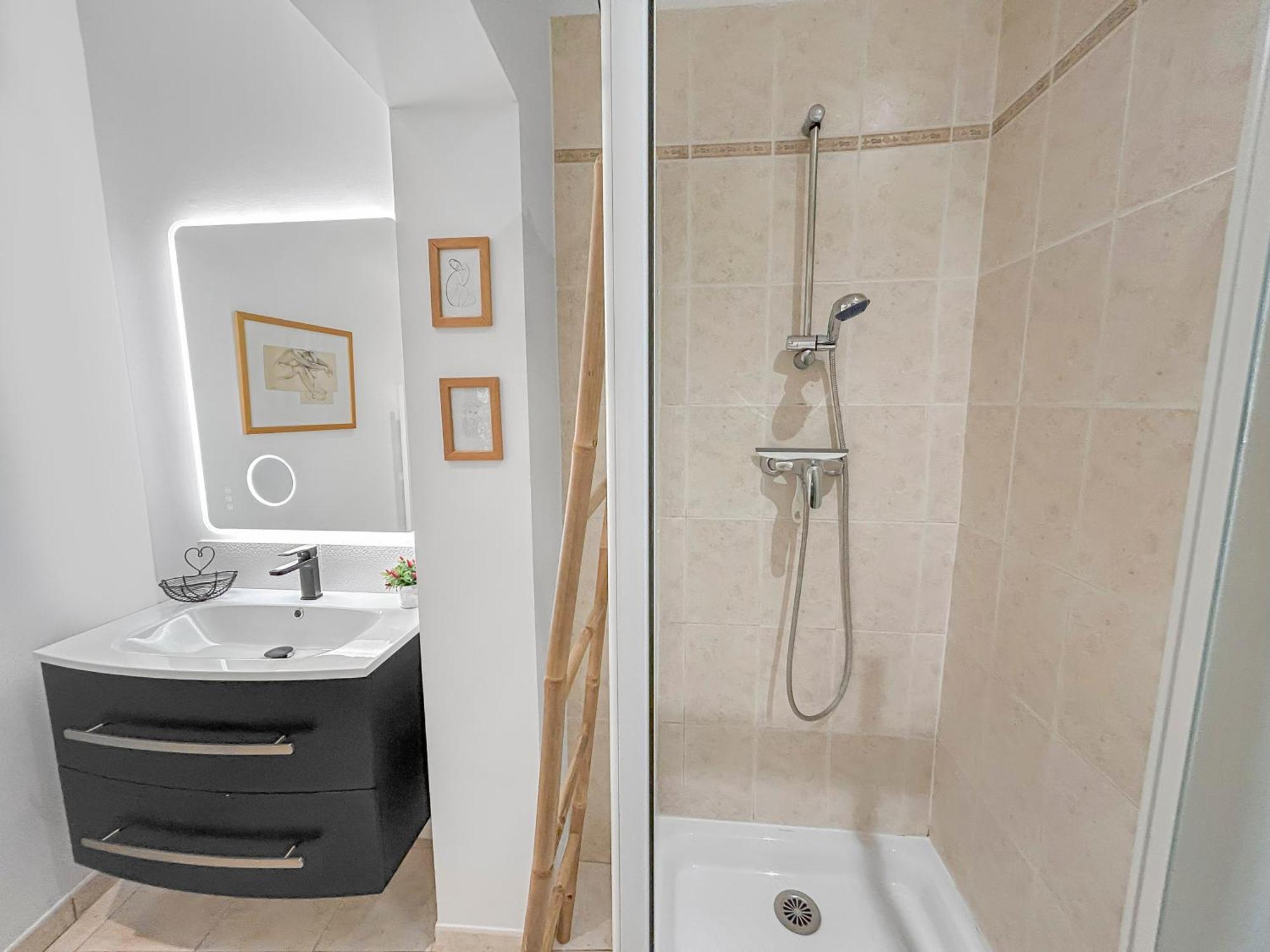 Apartamento Nid Douillet Au Coeur D'Uzès Exterior foto
